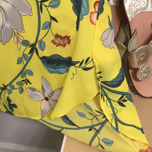 Darling J. Crew Floral Top, Tulip-style hem, XSP - Picture 4 of 8